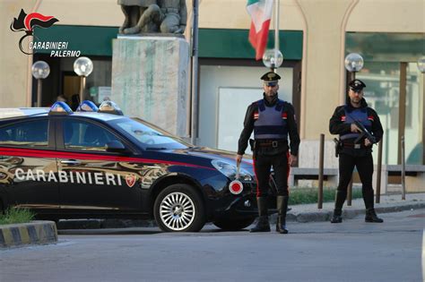 rapina a palermo gucci|Tenta la rapina in banca sotto gli occhi dei poliziotti: preso.